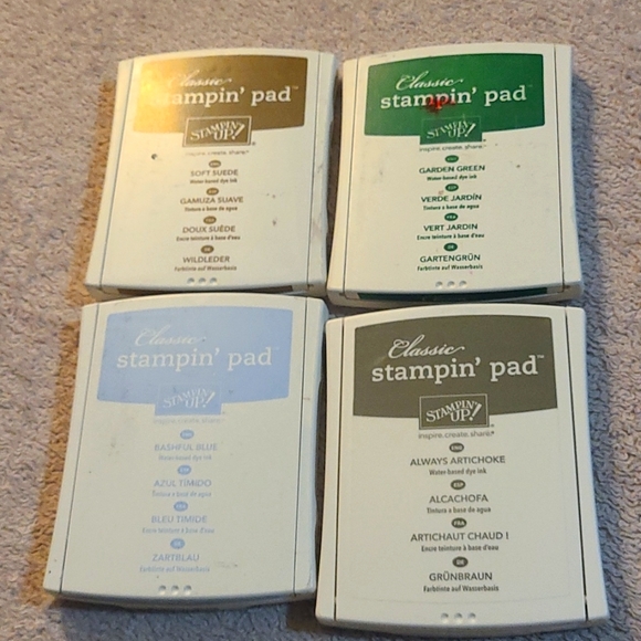 4 stamp pads with four colors - Picture 1 of 5